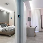 Domus Maria Apartment *